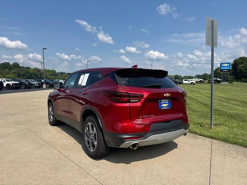 Used 2025 Chevrolet Blazer LT AWD/4WD image 8