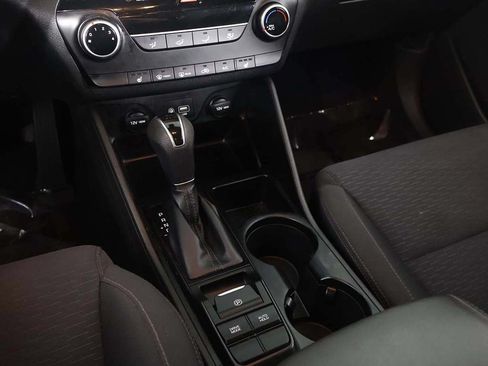 Used 2019 Hyundai Tucson Value FWD image 40