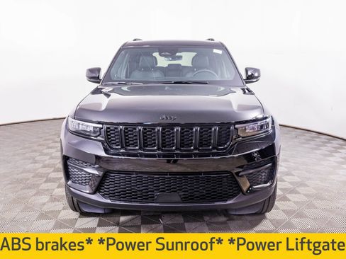 New 2025 Jeep Grand Cherokee Altitude image 6