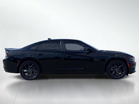 Used 2023 Dodge Charger SXT w/ Blacktop Package RWD image 10