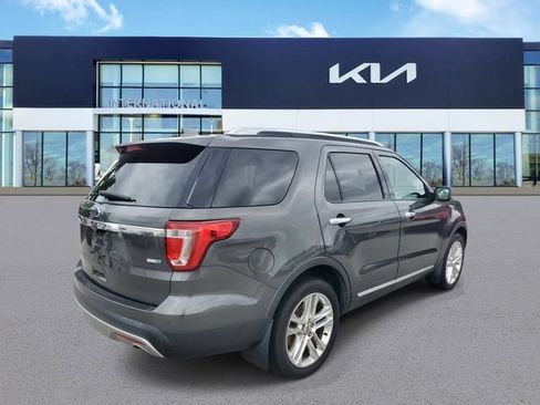Used 2016 Ford Explorer Limited w/ Equipment Group 301A AWD/4WD image 4