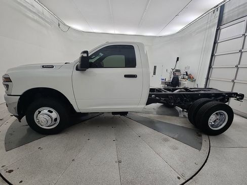 New 2026 RAM 3500 Tradesman w/ Chrome Appearance Group A image 5