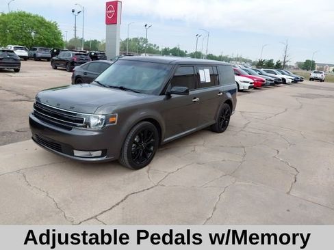 Used 2018 Ford Flex SEL w/ Equipment Group 202A image 9