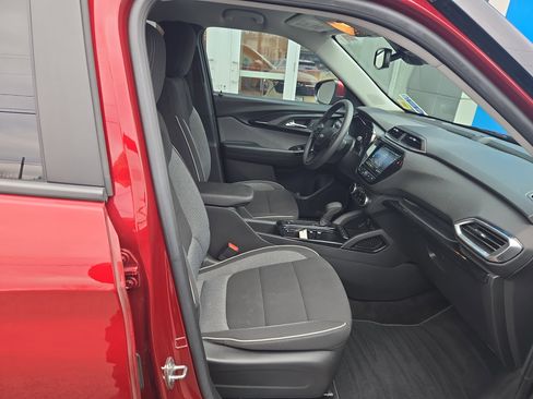 Used 2023 Chevrolet TrailBlazer LT w/ Convenience Package image 18