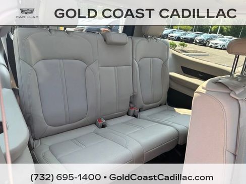 Used 2024 Jeep Wagoneer 4WD w/ Premium Group I image 11