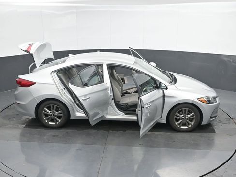 Used 2018 Hyundai Elantra SEL image 55