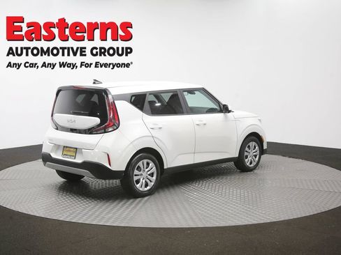 Used 2023 Kia Soul LX FWD image 40