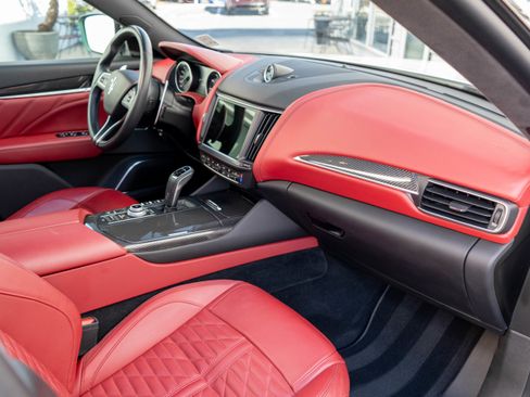 Used 2022 Maserati Levante Modena S image 33