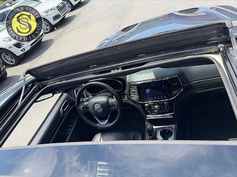 Used 2019 Jeep Grand Cherokee Limited X AWD/4WD image 30