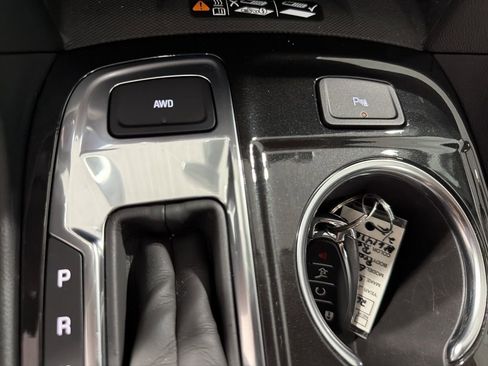 Certified 2022 Chevrolet Equinox Premier w/ LPO, Floor Liner Package AWD/4WD image 33