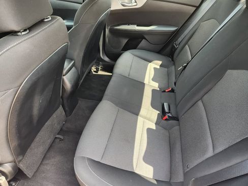 Certified 2024 Kia Forte LXS FWD image 29