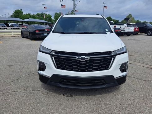Used 2023 Chevrolet Traverse Premier w/ Redline Edition FWD image 2