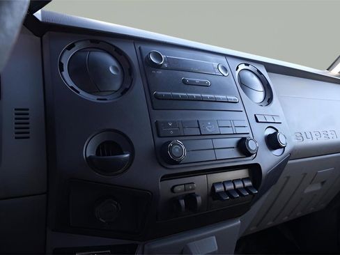 Used 2013 Ford F450 XL w/ Snow Plow Prep Pkg image 11