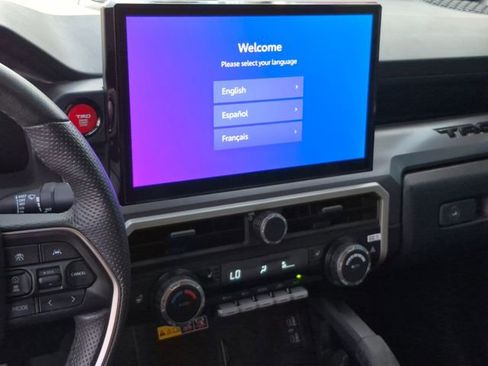 Used 2024 Toyota Tacoma TRD Sport w/ TRD Sport Upgrade Package image 13