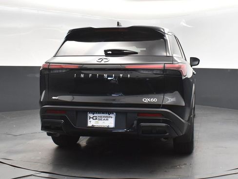 Certified 2025 INFINITI QX60 Pure image 7