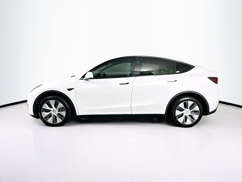 Used 2023 Tesla Model Y Long Range AWD/4WD image 4