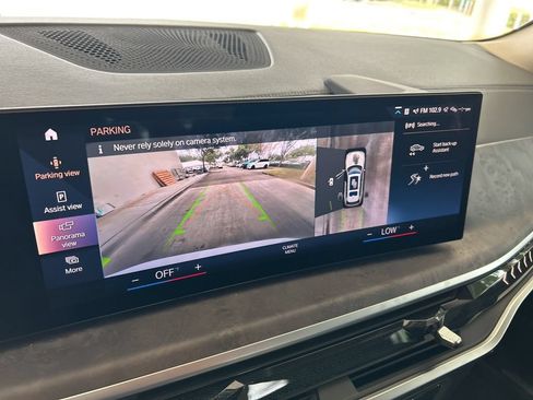Used 2023 BMW X7 xDrive40i w/ Premium Package AWD/4WD image 10