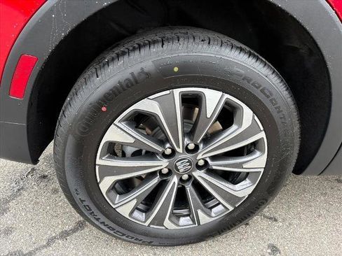 Certified 2025 Buick Envision Preferred image 24