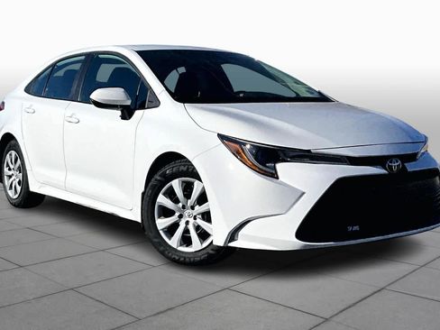 Certified 2024 Toyota Corolla LE image 3