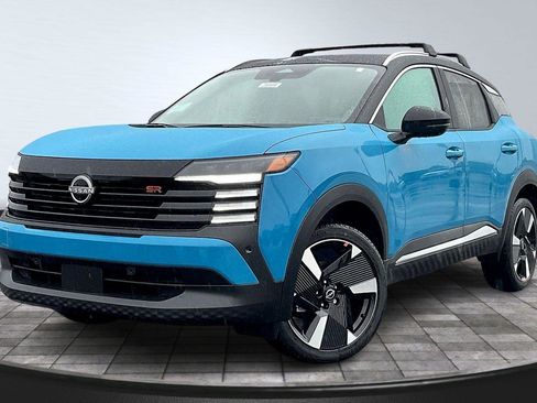 New 2026 Nissan Kicks SR image 2