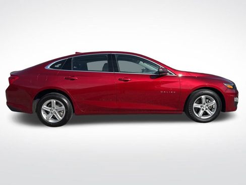 Used 2024 Chevrolet Malibu LT image 9
