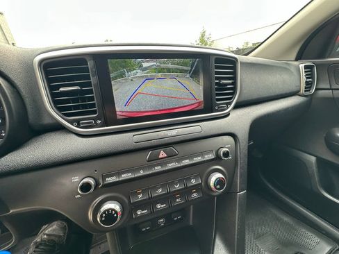 Used 2020 Kia Sportage LX AWD/4WD image 21