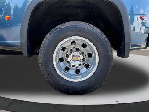 Used 2024 Chevrolet Silverado 3500 High Country w/ High Country Premium Package AWD/4WD image 38