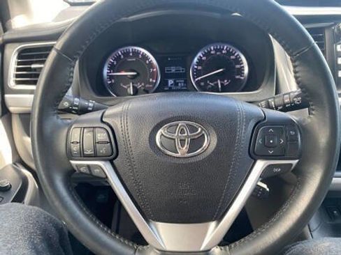 Used 2016 Toyota Highlander Plus image 30