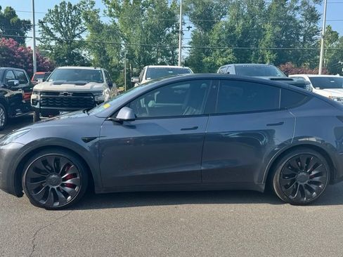 Used 2022 Tesla Model Y Performance AWD/4WD image 25