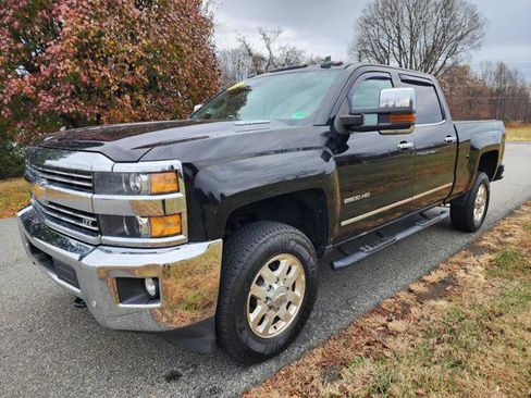 Used 2015 Chevrolet Silverado 2500 LTZ w/ Duramax Plus Package image 2