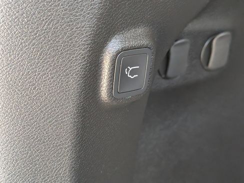 Used 2022 Jeep Cherokee Latitude Lux image 9