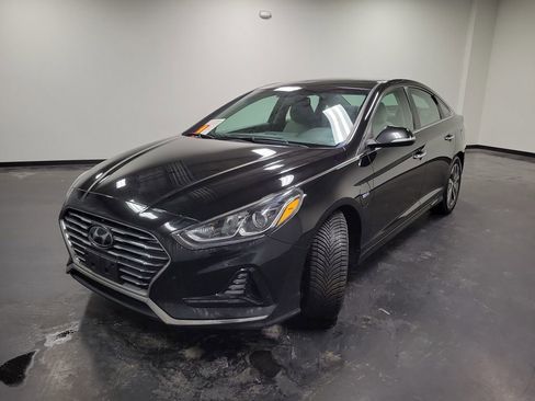 Used 2019 Hyundai Sonata Plug-In Hybrid image 5