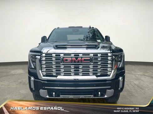 New 2026 GMC Sierra 2500 Denali w/ Denali Reserve Package image 9