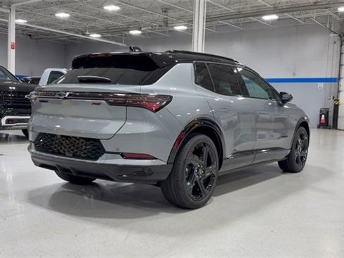 New 2026 Chevrolet Equinox EV RS image 4