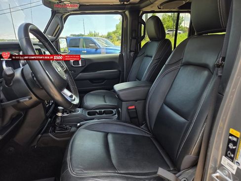 Used 2021 Jeep Wrangler Unlimited Sahara AWD/4WD image 13