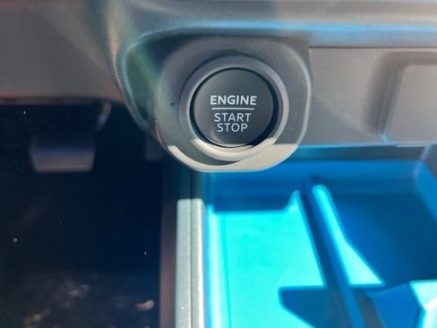 New 2025 Ford Maverick XLT w/ XLT Luxury Package FWD image 20
