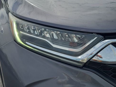 Used 2018 Honda CR-V Touring image 7