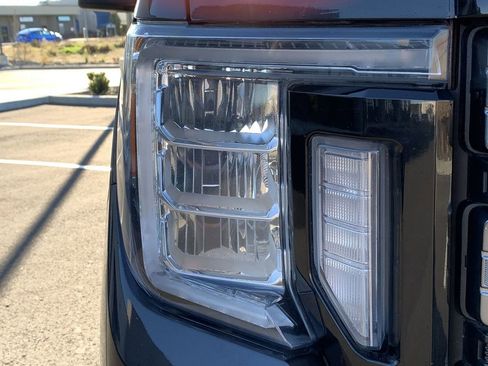 Used 2020 GMC Sierra 3500 AT4 w/ AT4 Premium Package image 9