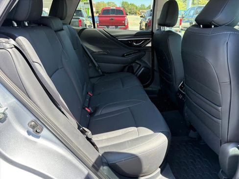 Used 2025 Subaru Outback Limited w/ Popular Package #2 AWD/4WD image 8