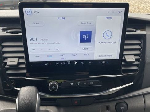 Used 2023 Ford Transit 350 XLT image 21