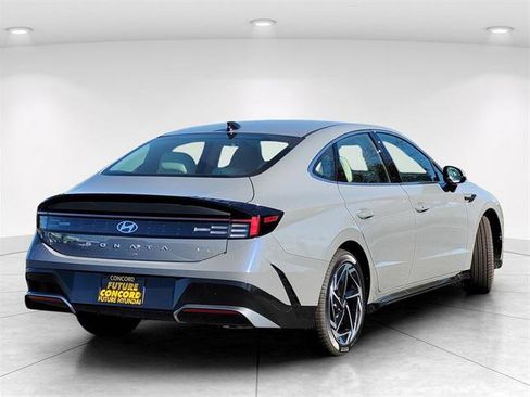 Used 2026 Hyundai Sonata SEL image 6