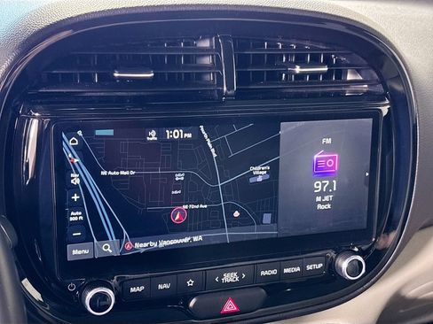 Used 2023 Kia Soul EX FWD image 16