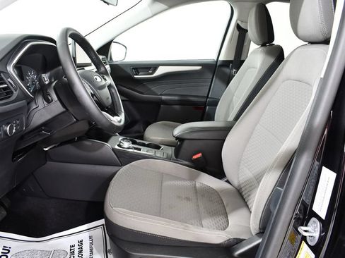 Used 2022 Ford Escape SE w/ SE Sport Appearance Package AWD/4WD image 6