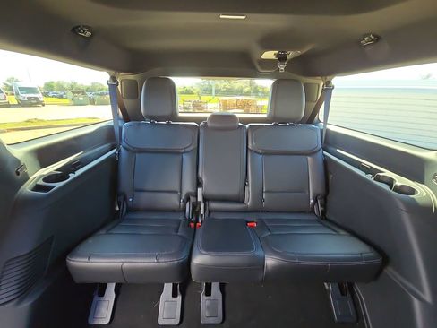 New 2026 Ford Expedition Max Platinum w/ Stealth Appearance Package image 12