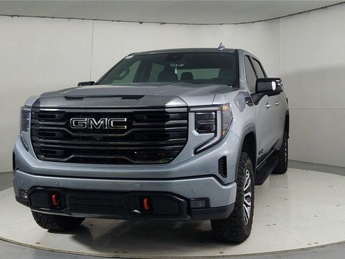 Used 2023 GMC Sierra 1500 AT4 w/ Technology Package image 2