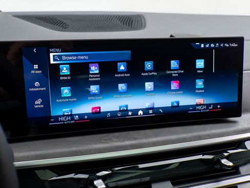 New 2026 BMW X5 xDrive50e w/ Executive Package image 29