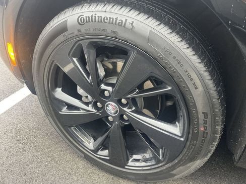 Used 2023 Buick Envision Preferred w/ Sport Touring Package image 10