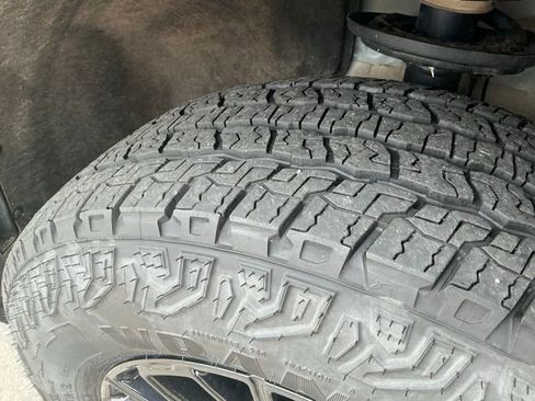 Used 2024 Chevrolet Traverse Z71 w/ Enhanced Driving Package image 12