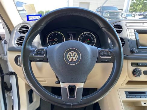 Used 2016 Volkswagen Tiguan S FWD image 13
