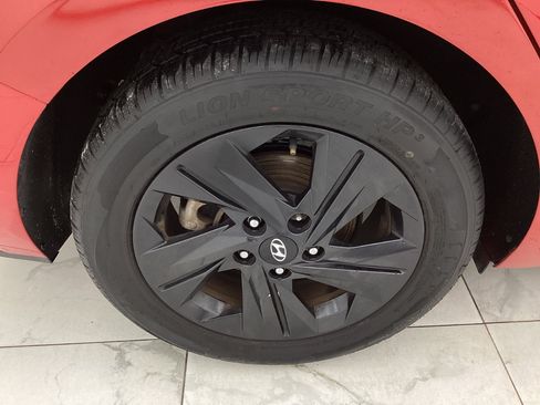 Used 2022 Hyundai Elantra SEL FWD image 45